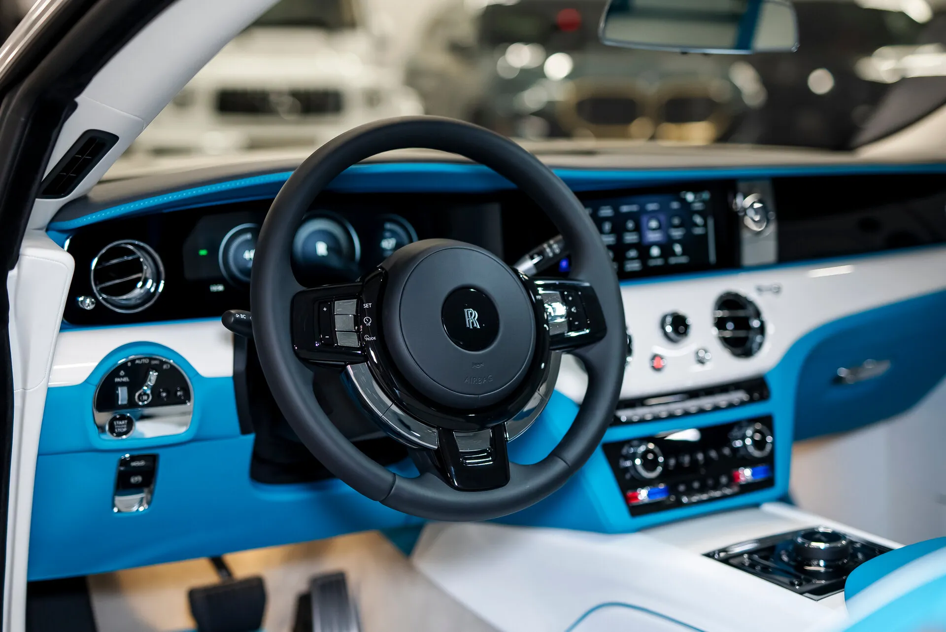 Rolls-Royce Spectre, I 2025 фото 10