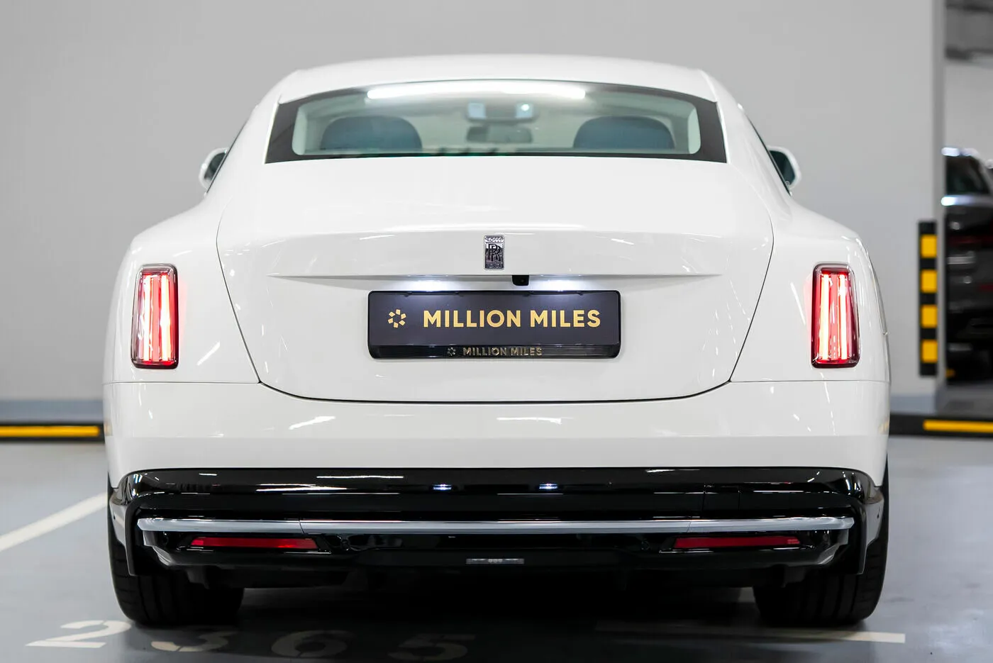 Rolls-Royce Spectre, I 2024 фото 7