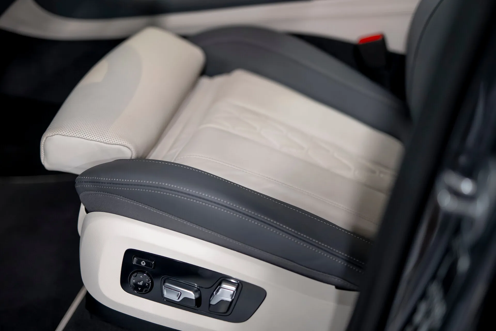 BMW X5, Iv (G05/G18) Рестайлинг 2024 фото 9