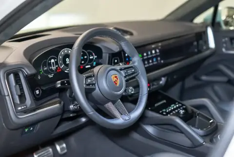 Porsche Cayenne S Coupé, Iii Рестайлинг 2025 — миниатюра 10