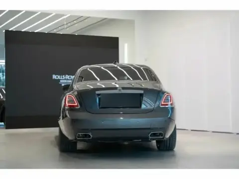 Rolls-Royce Ghost Black Badge, Ii 2024 — миниатюра 3