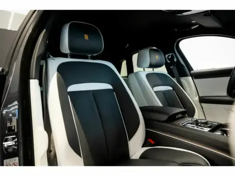 Rolls-Royce Ghost Black Badge, Ii 2024 — миниатюра 10