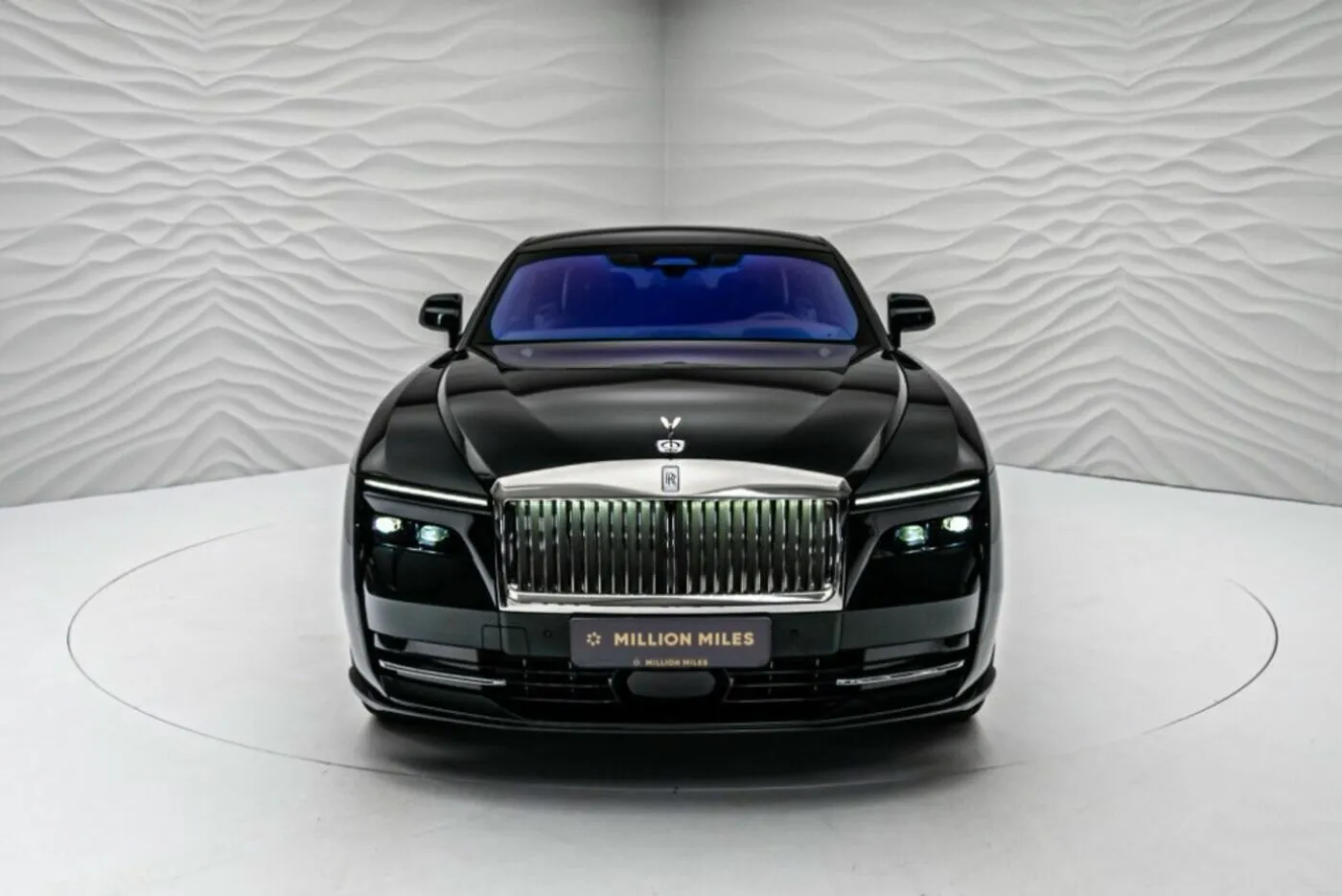 Rolls-Royce Spectre, I 2024 фото 2