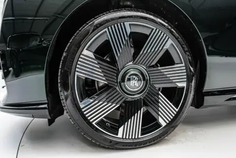 Rolls-Royce Spectre, I 2024 — миниатюра 4