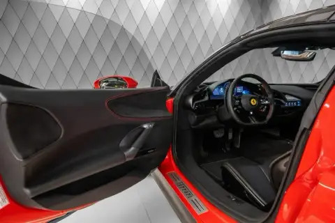 Ferrari SF90 Stradale Stradale, I 2024 — миниатюра 6