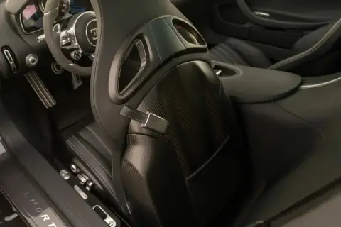 Bugatti Chiron, I 2021 — миниатюра 2