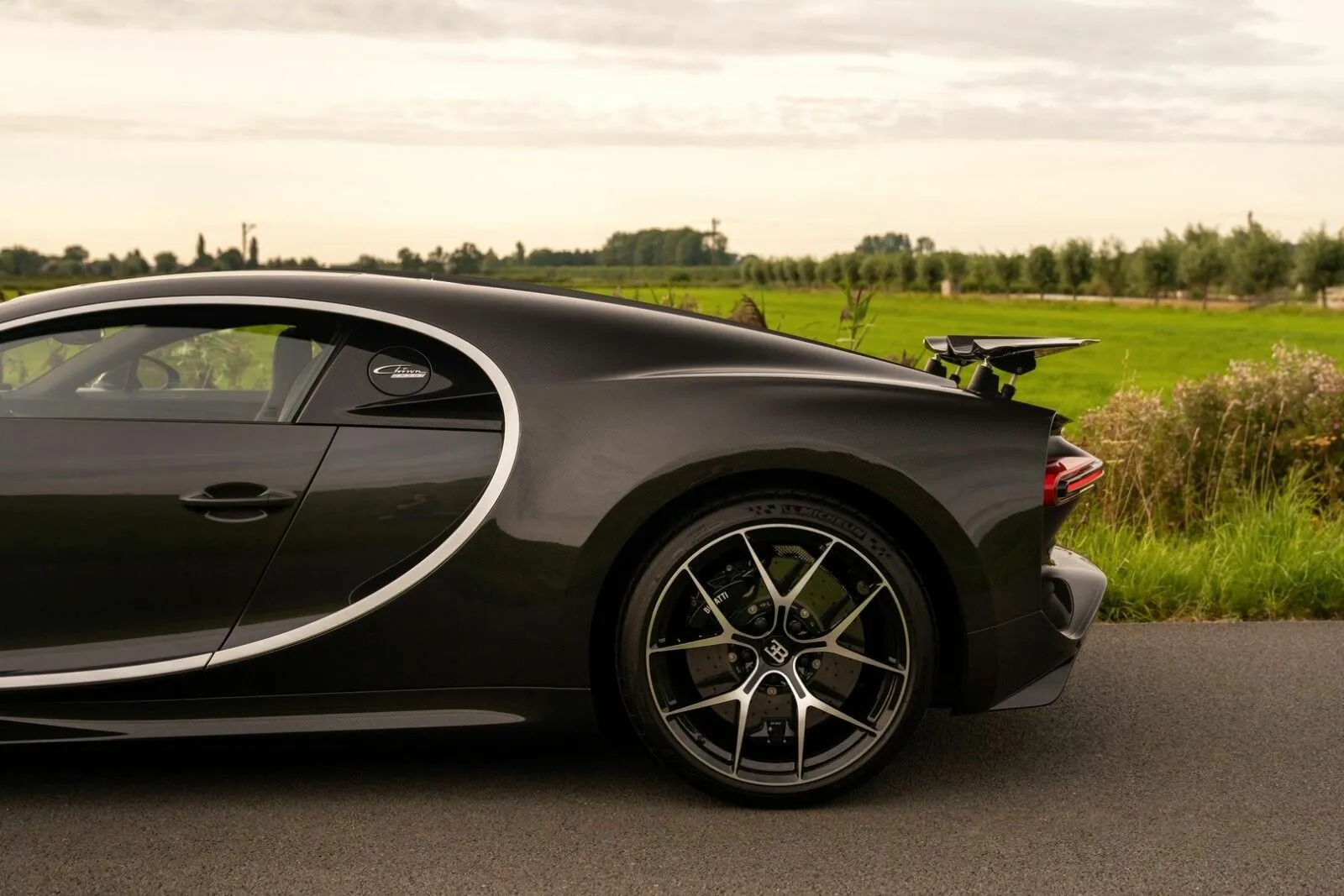 Bugatti Chiron, I 2021 фото 9