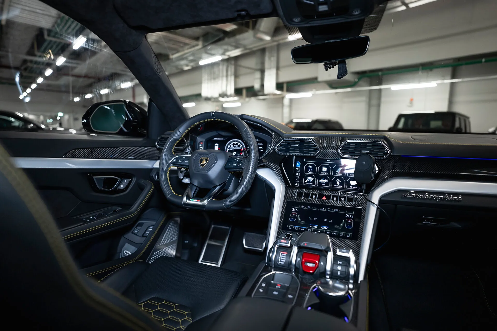 Lamborghini Urus, I 2021 фото 4