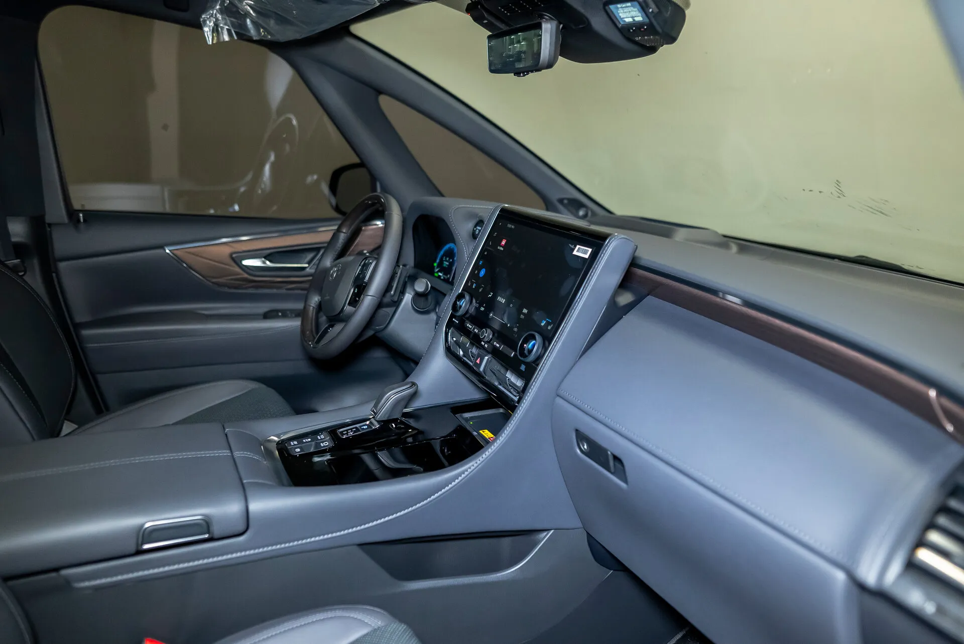 Toyota Alphard, Iv 2024 фото 7