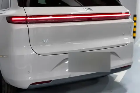 Li Auto L6, I 2024 — миниатюра 2