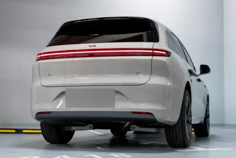 Li Auto L6, I 2024 — миниатюра 10