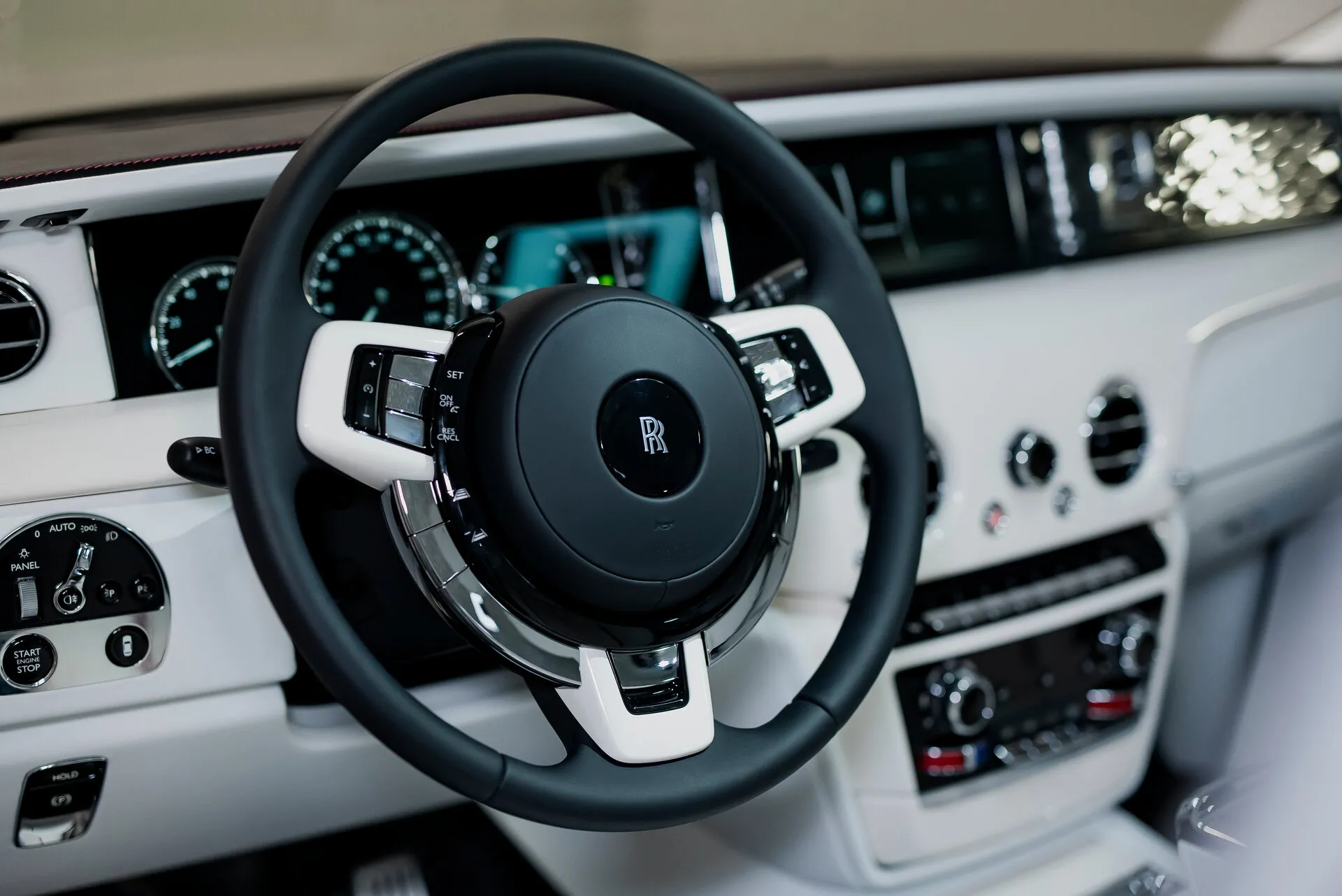 Rolls-Royce Phantom, Viii 2023 фото 8