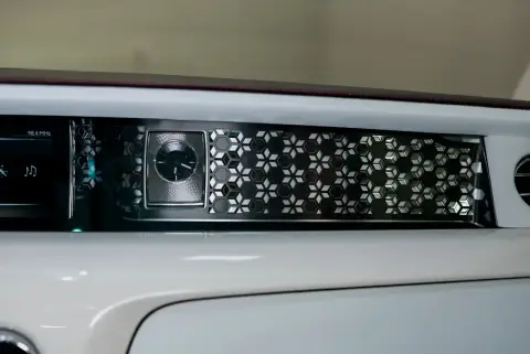 Rolls-Royce Phantom, Viii 2023 — миниатюра 9