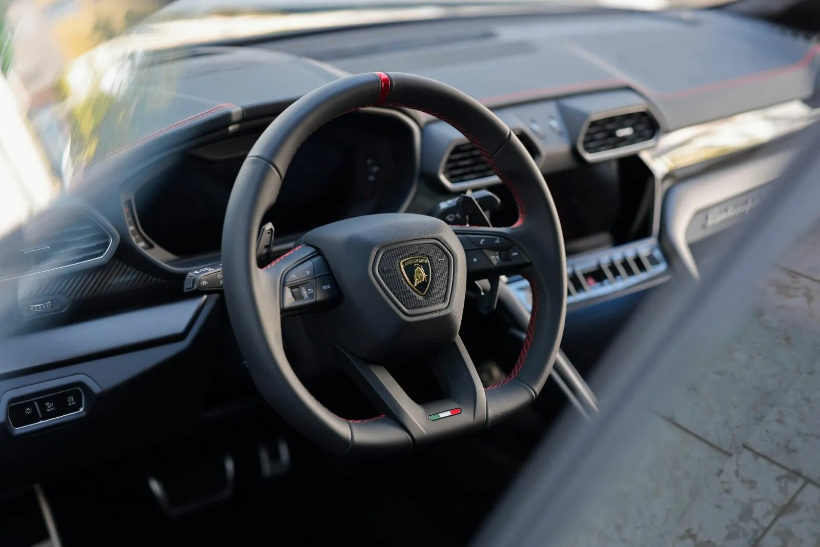 Lamborghini Urus, I Рестайлинг 2024 фото 6