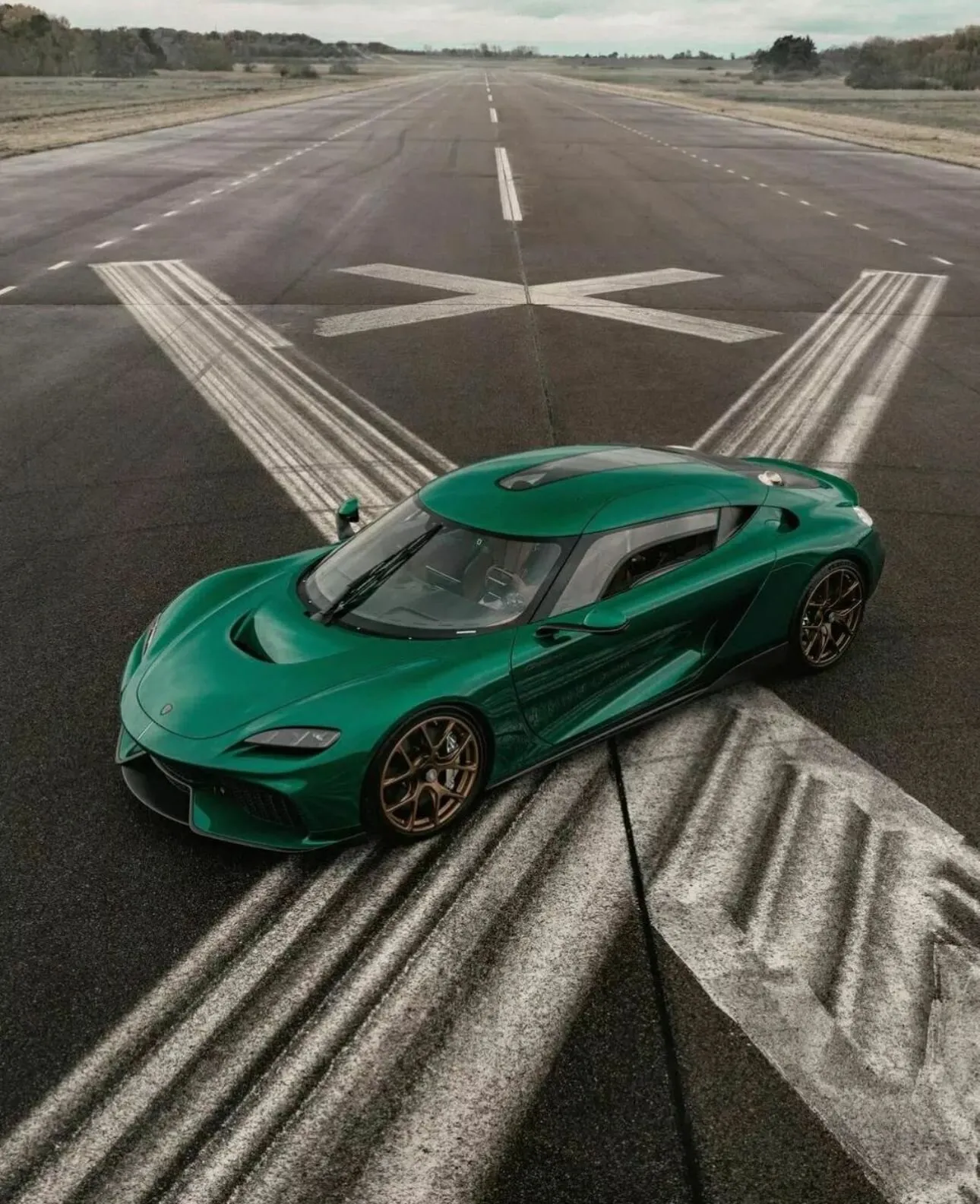 Koenigsegg Gemera, I 2024 фото 7