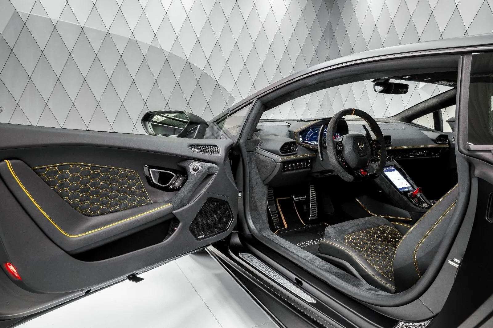 Lamborghini Huracán, I Рестайлинг 2024 фото 3