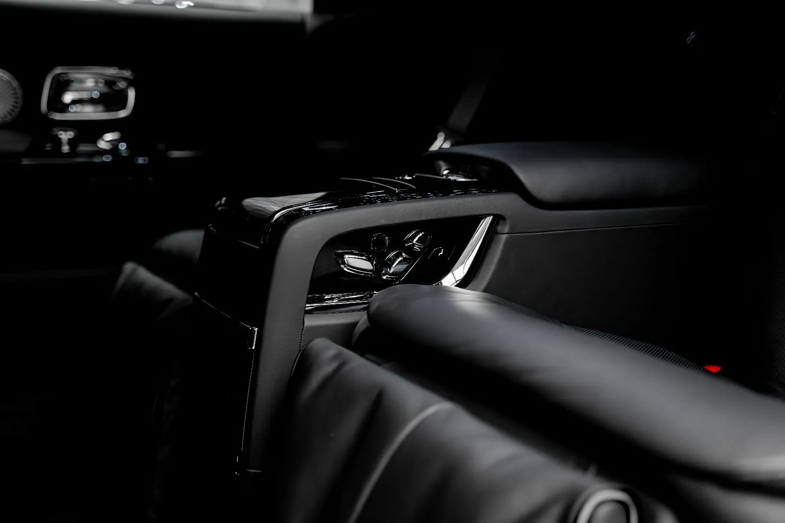 Rolls-Royce Phantom Ewb, Viii 2025 фото 9