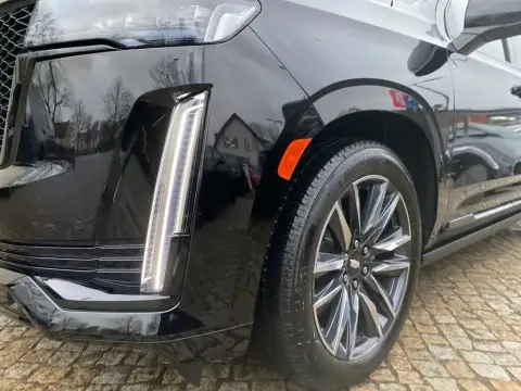 Cadillac Escalade Esv, V 2024 — миниатюра 1