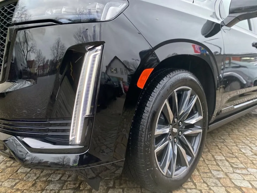 Cadillac Escalade Esv, V 2024