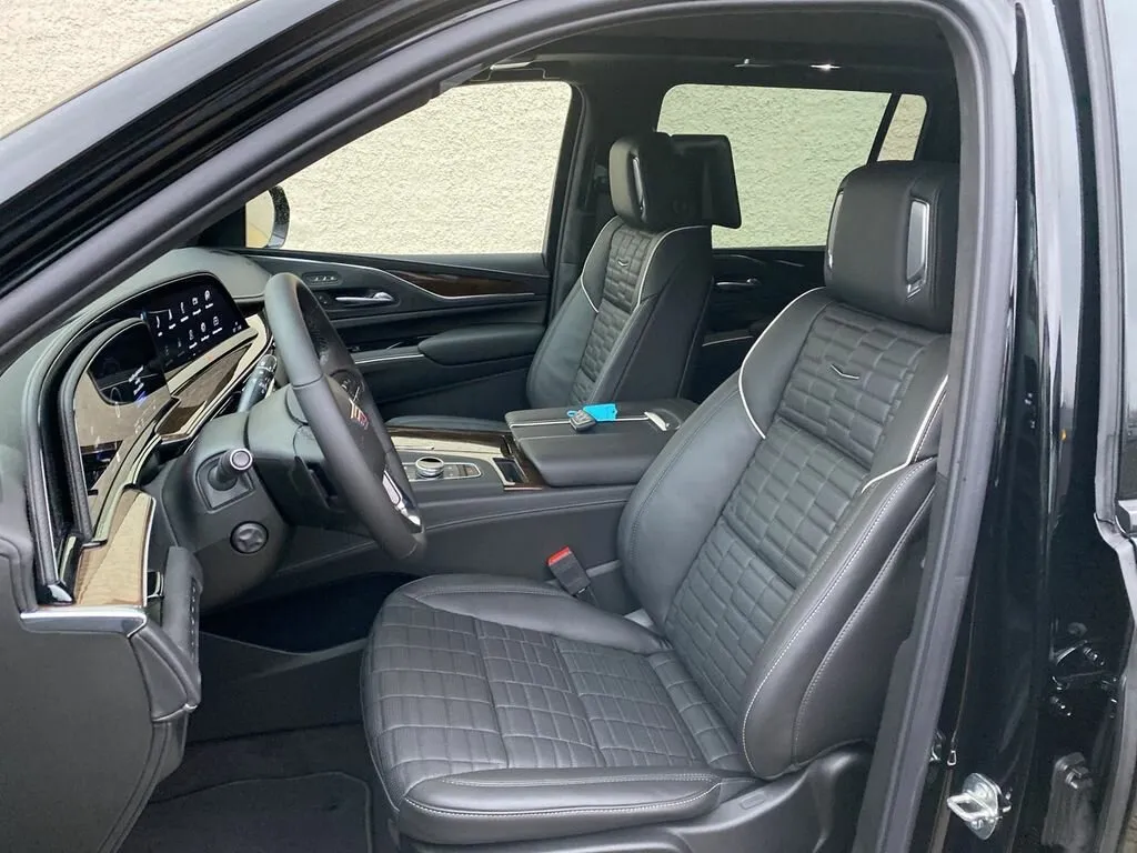 Cadillac Escalade Esv, V 2024 фото 2