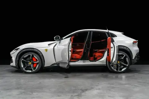 Ferrari Purosangue, I 2025