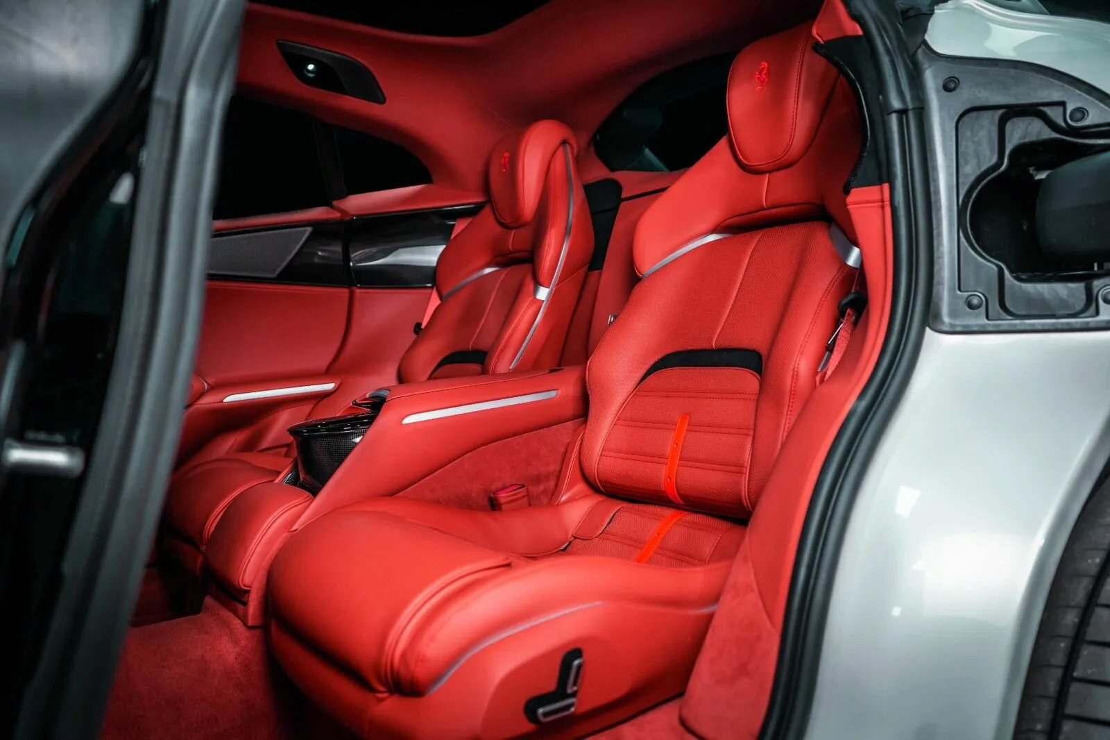 Ferrari Purosangue, I 2025 фото 9