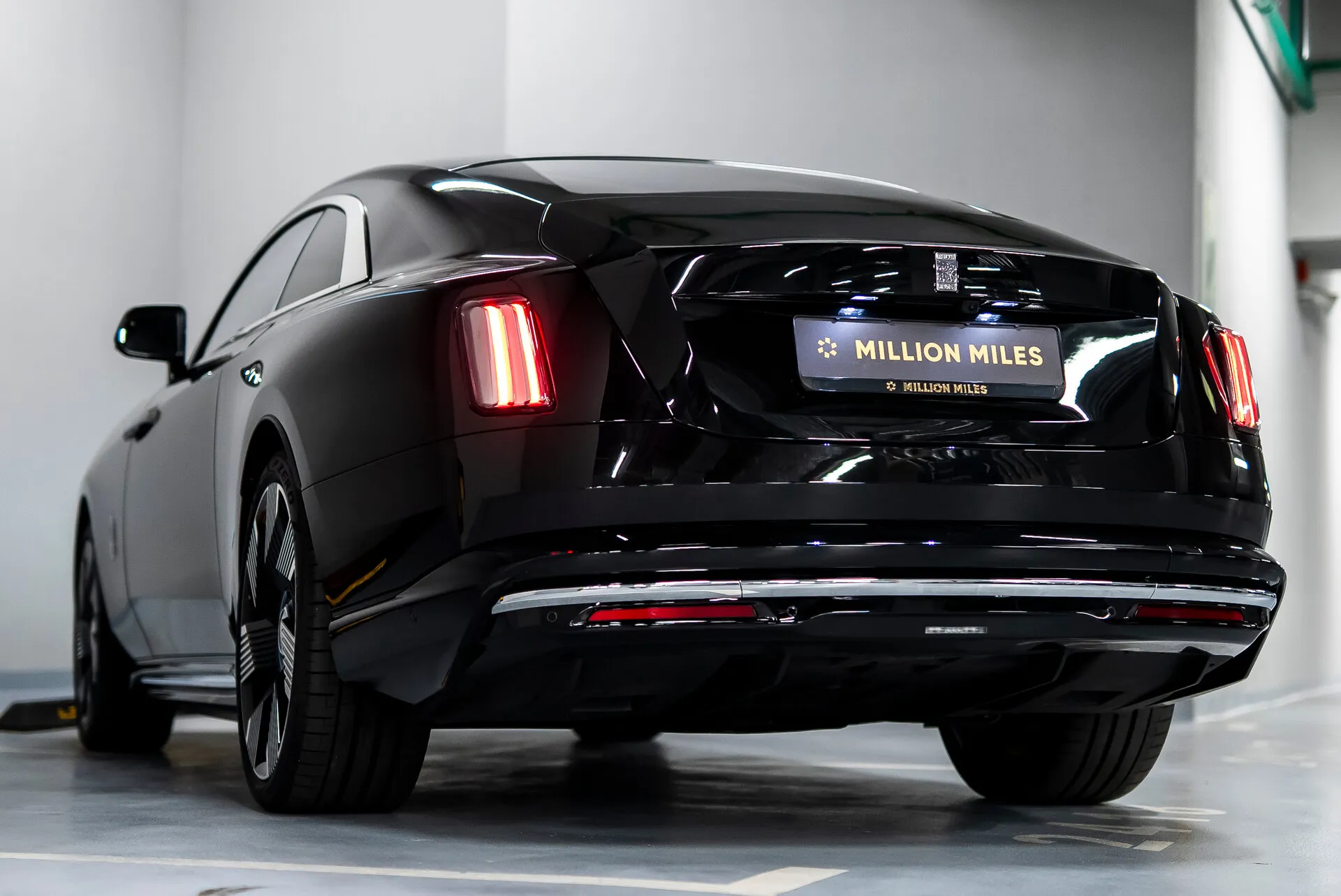 Rolls-Royce Spectre, I 2025 фото 6