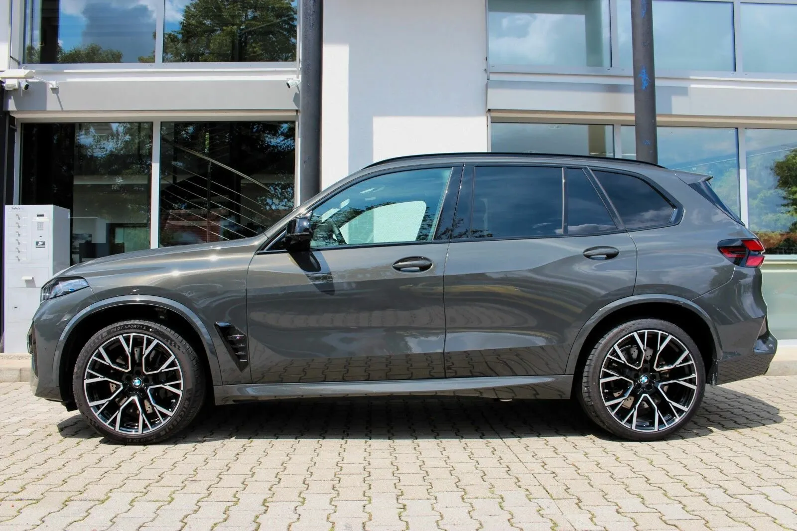 BMW X5 M Competition, Iii (F95) Рестайлинг 2025 фото 9