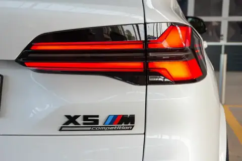BMW X5 M Competition, Iii (F95) Рестайлинг 2025 — миниатюра 5