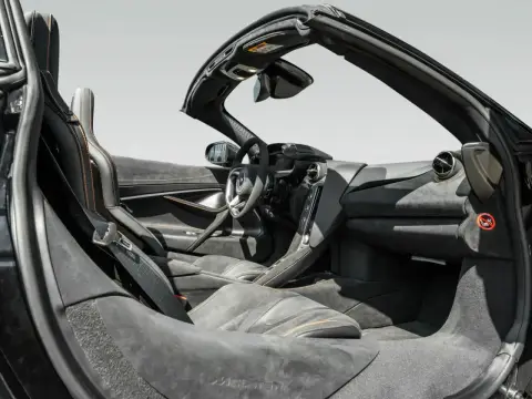 McLaren 750S, I 2025