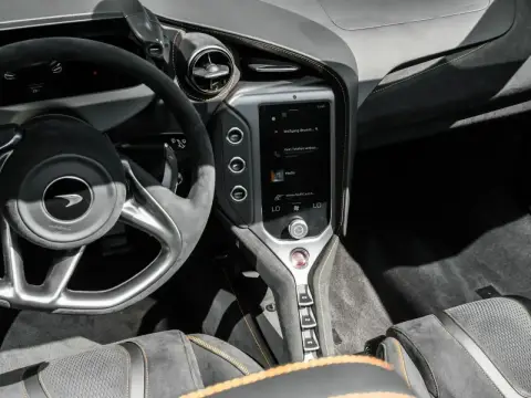 McLaren 750S, I 2025 — миниатюра 2
