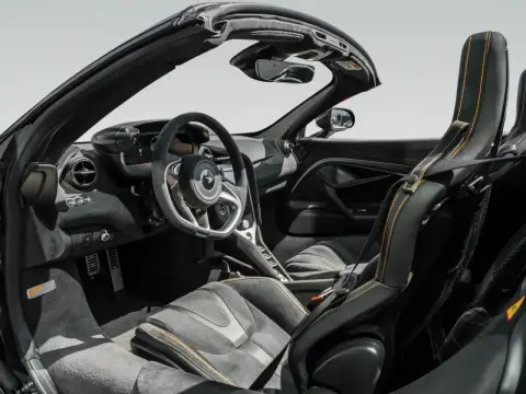 McLaren 750S, I 2025 — миниатюра 8