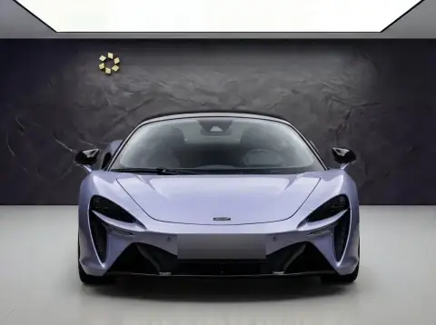McLaren Artura, I 2025
