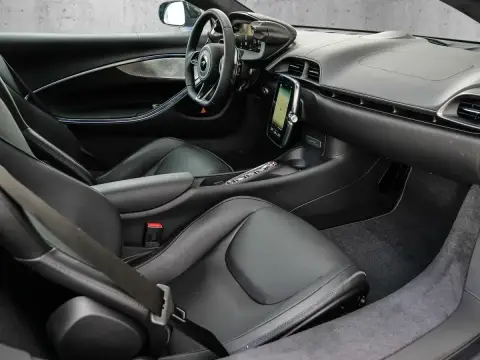 McLaren Artura, I 2025 — миниатюра 9