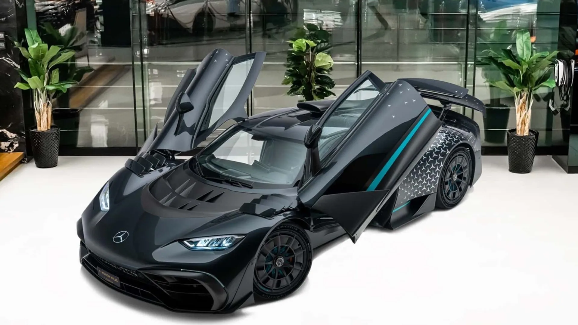 Mercedes-Benz AMG One, I 2024 фото 9
