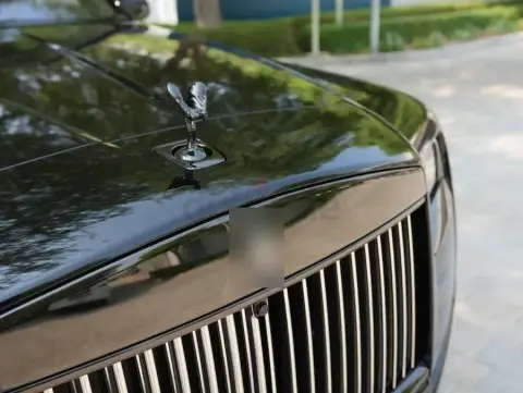 Rolls-Royce Cullinan Black Badge, I Рестайлинг 2025 — миниатюра 1