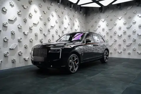 Rolls-Royce Cullinan Black Badge, I Рестайлинг 2025 — миниатюра 8