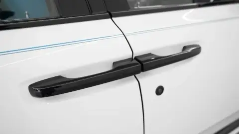 Rolls-Royce Cullinan Black Badge, I Рестайлинг 2025 — миниатюра 1