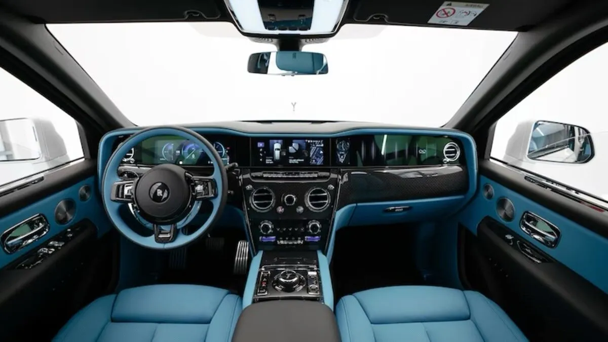 Rolls-Royce Cullinan Black Badge, I Рестайлинг 2025 фото 3