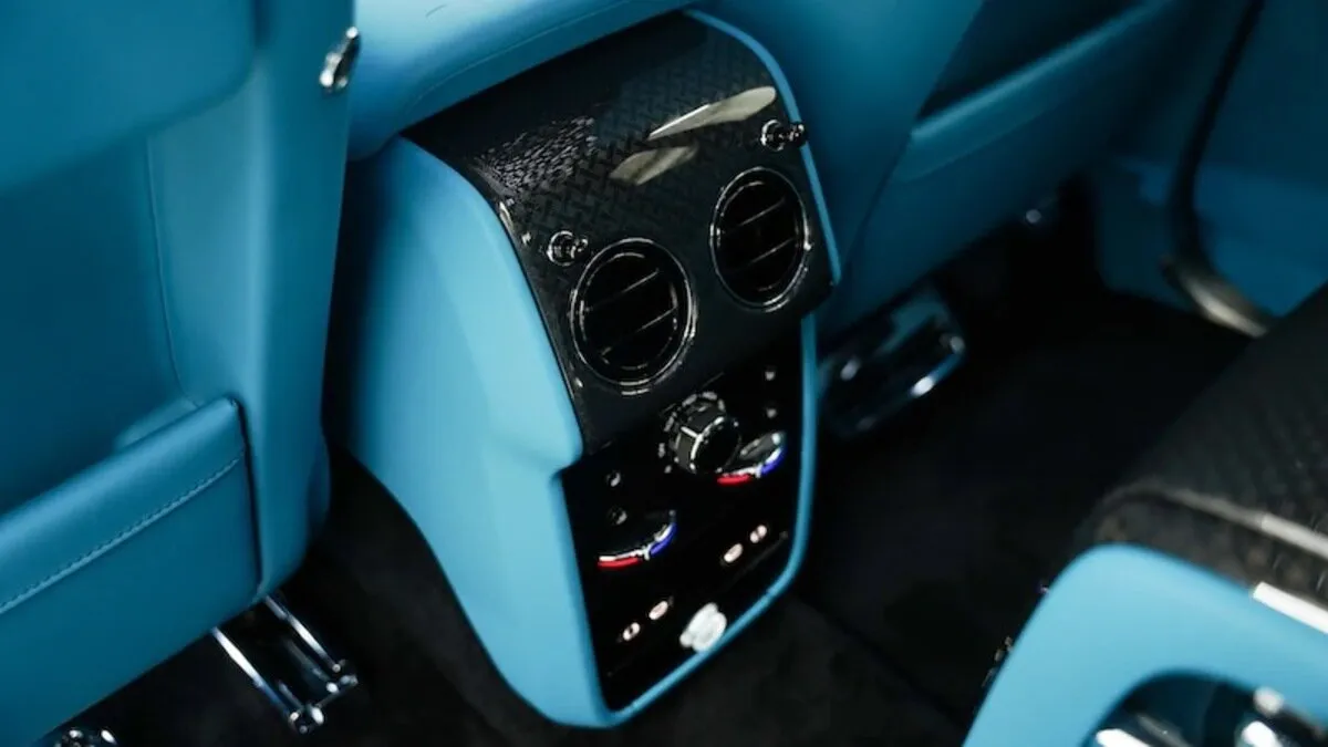 Rolls-Royce Cullinan Black Badge, I Рестайлинг 2025 фото 4