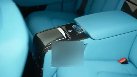 Rolls-Royce Cullinan Black Badge, I Рестайлинг 2025 — миниатюра 9