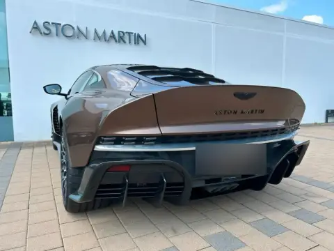 Aston Martin Valour, I 2024 — миниатюра 8