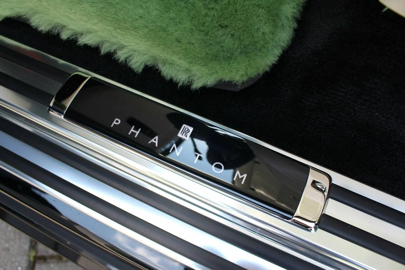 Rolls-Royce Phantom Ewb, Viii 2024 фото 2