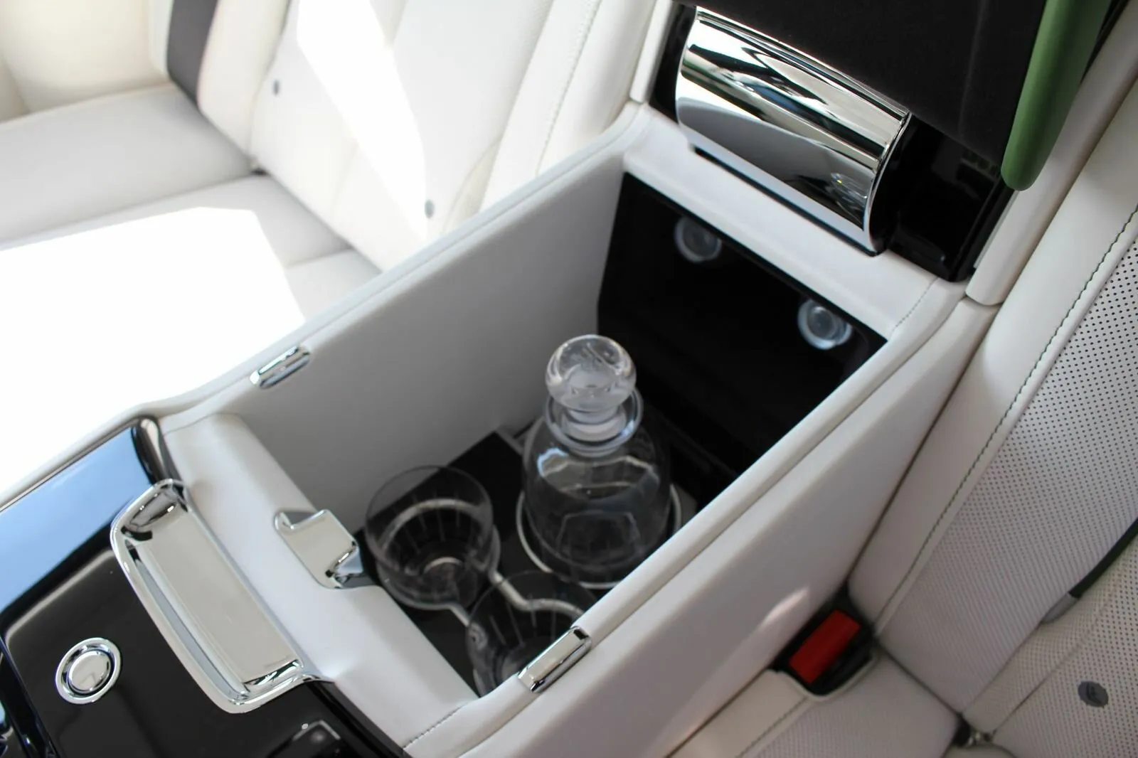 Rolls-Royce Phantom Ewb, Viii 2024 фото 9