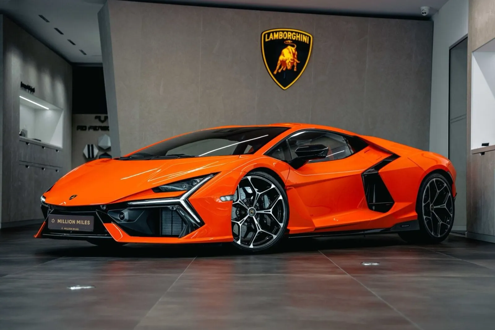 Lamborghini Revuelto, I 2025 фото 8