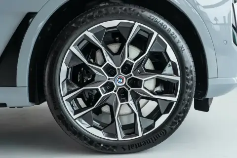 BMW X7 40D, I (G07) Рестайлинг 2025 — миниатюра 3