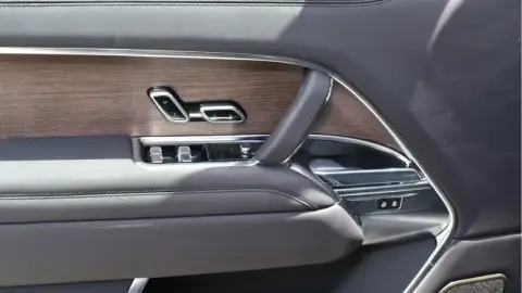Land Rover Range Rover Long, V 2021 — миниатюра 2