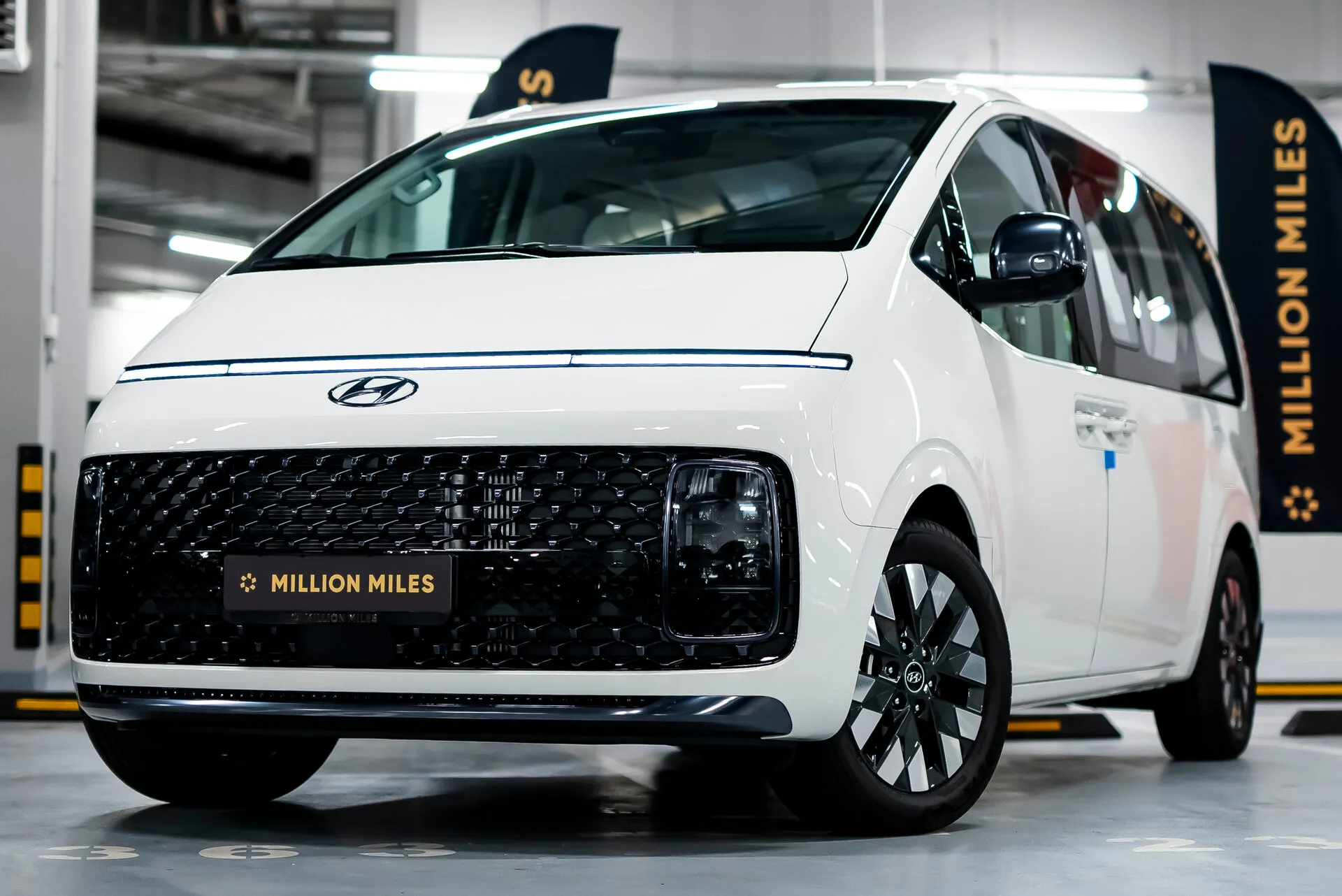 Hyundai Staria, I 2023 фото 7