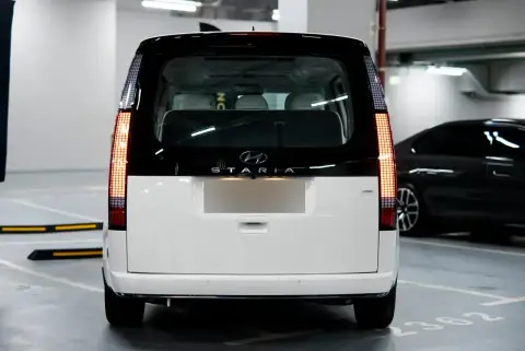 Hyundai Staria, I 2023 — миниатюра 8