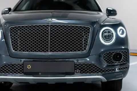 Bentley Bentayga, I 2020 — миниатюра 1